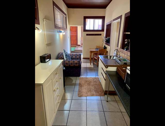 BUSINESS PROPERTY TO RENT IN EDENVALE